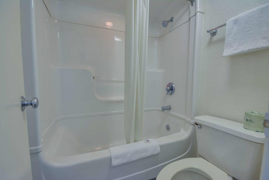 Motel 6 Huntsville - เมดิสัน ภายนอก รูปภาพ