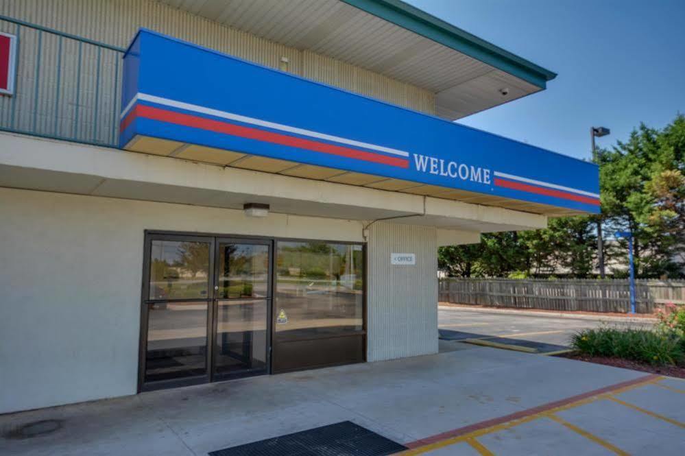 Motel 6 Huntsville - เมดิสัน ภายนอก รูปภาพ